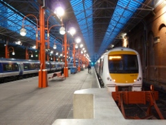 Marylebone Station, Bahnsteig 1, A Hard Days' Night, wo der Zug der Beatles abfuhr