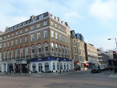 94 Baker Street, Ecke Paddington Street, ehemals The Beatles Apple Shop, wurde am 07.12.1967 erffnet