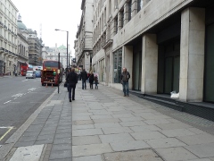 12 Regent Street, Rex House, BBC's Paris Studio; zwischen November 1962 und Juli 1964 wurden hier 12 BBC Radio-Shows aufgenommen; hier entstand auch das Cover von 'Live At The BBC' am 04.04.1963 fotografiert von Dezo Hoffmann.