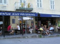 Brasserie an der alten Brcke von Estaing